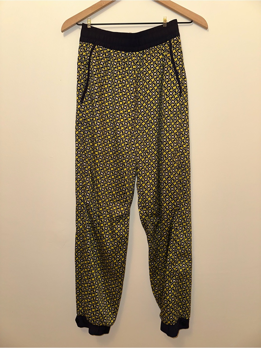 Moncler Grenoble Authenticated Pantalone Sportivo Trouser Day-namic Jogger Pant